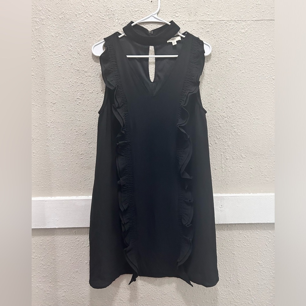 Entro Black Chocker V-Neck Ruffle Sheath Dress Medium